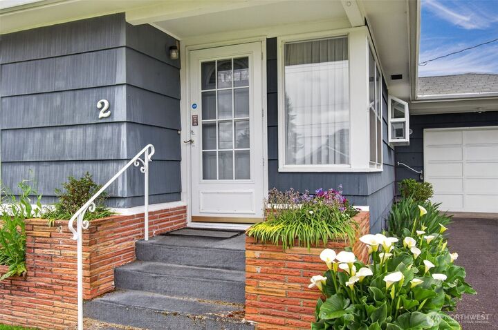 Property Photo:  2  Pacific Place  WA 98632 