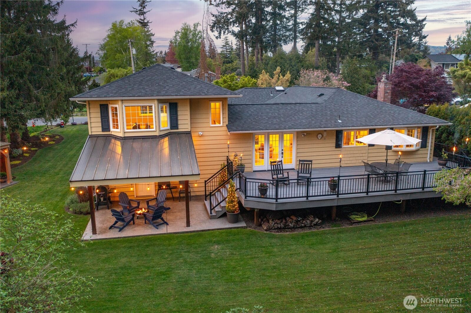 Property Photo:  1943  Lake Crest Drive  WA 98229 