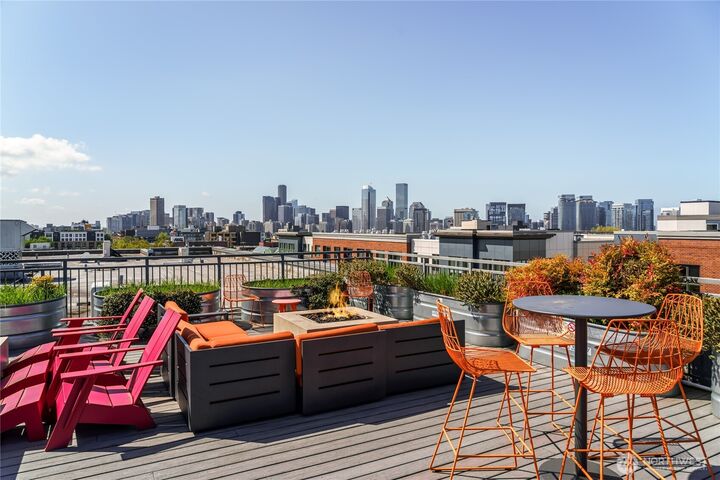 Property Photo: 530 Broadway E 314 WA 98102
