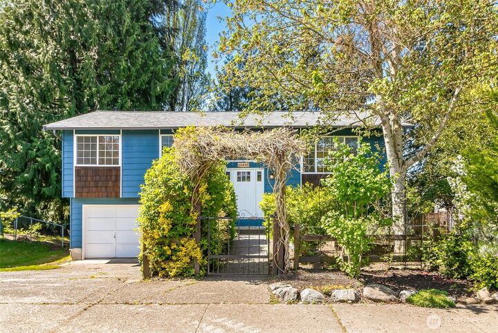 Property Photo:  13405  115th Avenue NE  WA 98034 