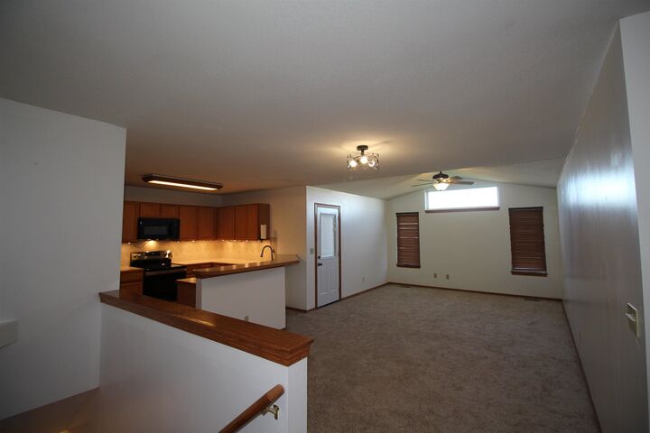 Property Photo:  1217 Willowbrook Ln  KS 67144-9393 