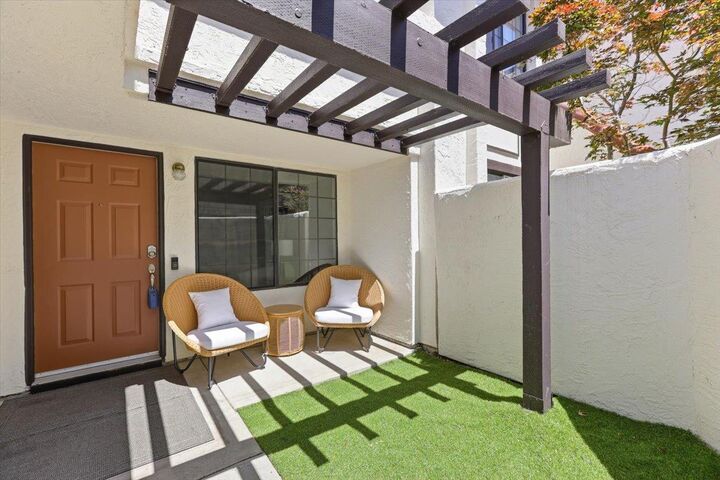 Property Photo:  1017 Chula Vista Terrace  CA 94086 