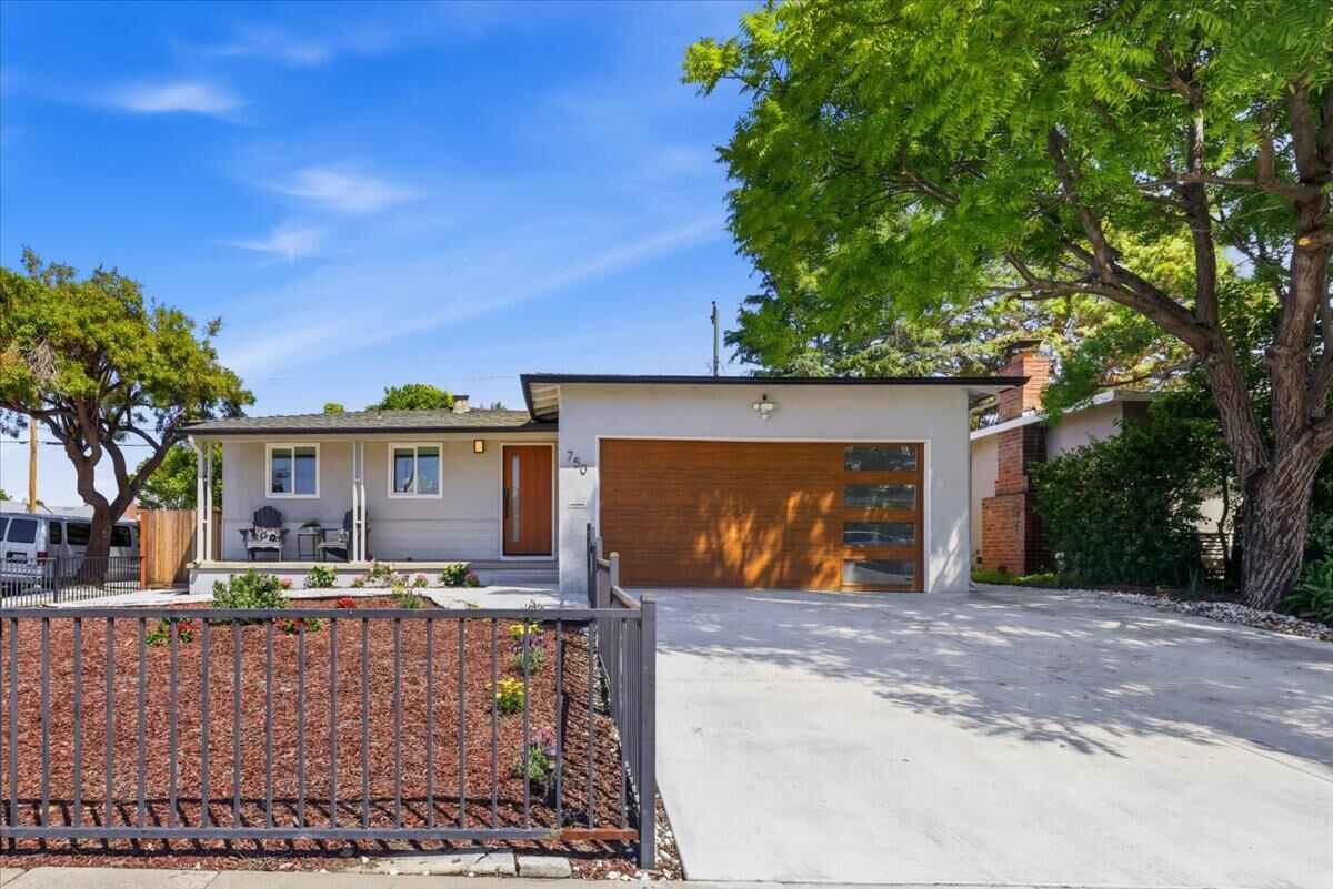 Property Photo:  750 San Pablo Avenue  CA 94085 