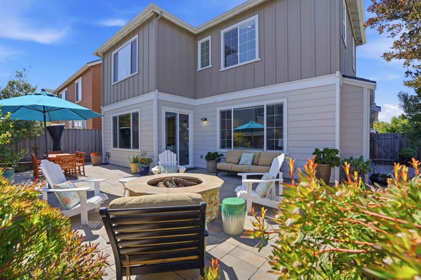 Property Photo: 271 10th Street CA 93933