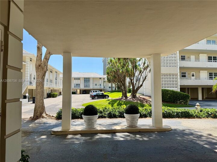 Property Photo:  950 De Soto Rd 3C  FL 33432 