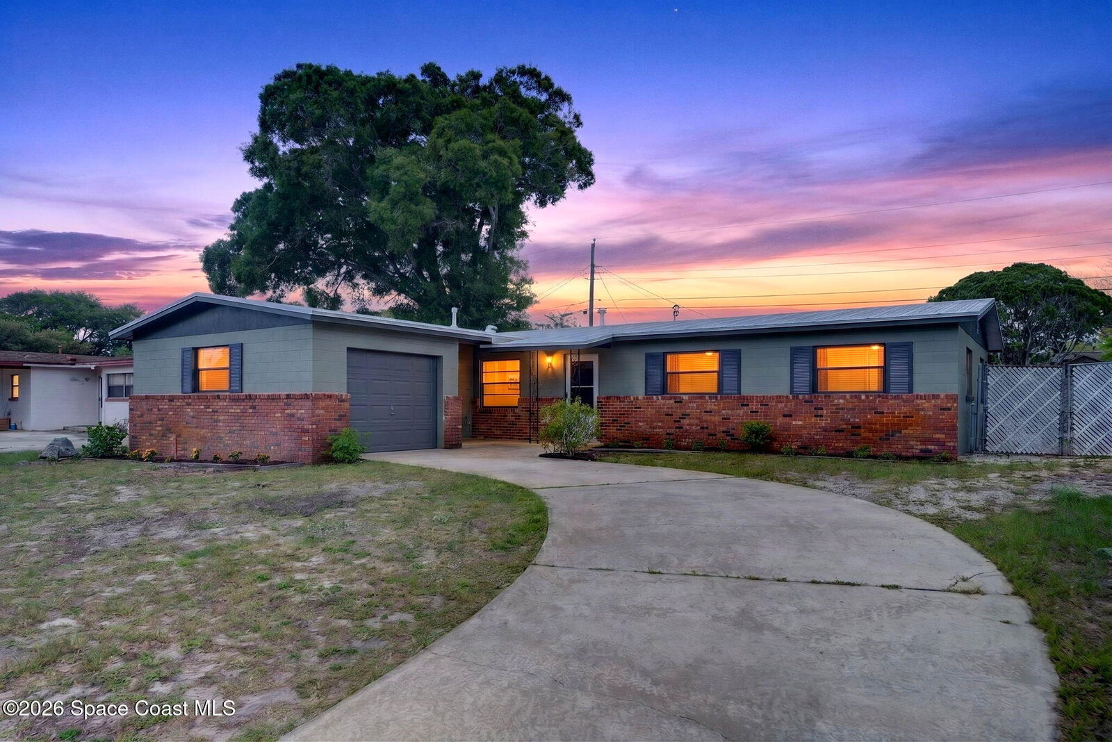 Property Photo:  546 Ward Avenue  FL 32796 