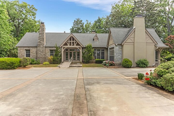 Property Photo: 363 Connecticut Avenue SC 29302
