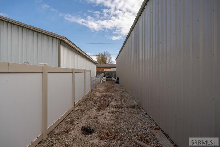 Property Photo:  2830 S Ross Avenue  ID 83406 