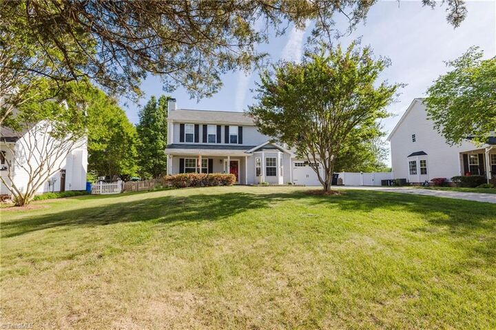 Property Photo:  1270 Birch Hill Drive  NC 27284 