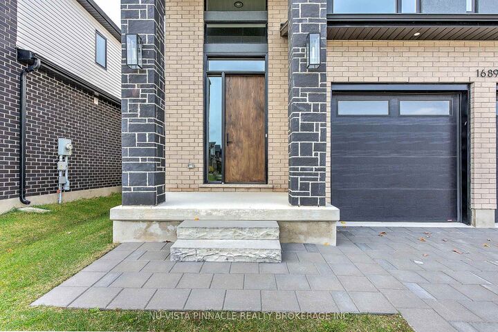 Property Photo: 1689 Brayford Avenue ON N6K 0H1