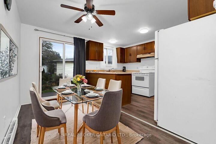 Property Photo: 8 Maple Leaf Terrace ON L0L 1L0