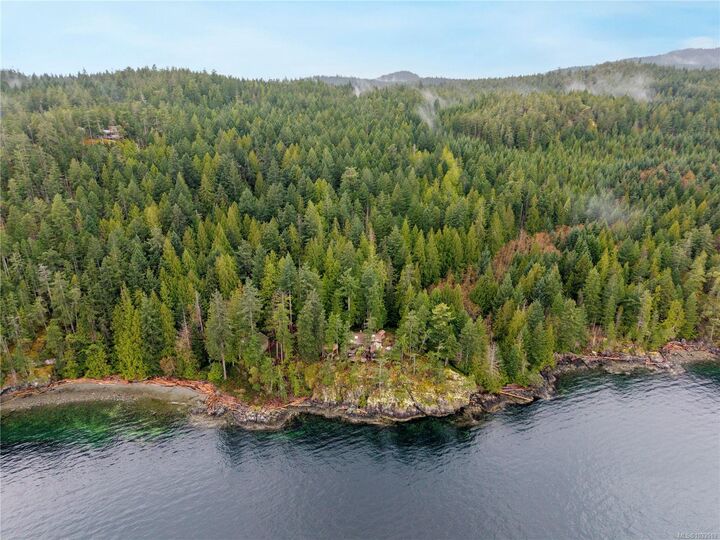 Property Photo: 1704 Tiber Bay Rd BC V0P 1K0