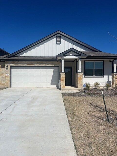 Property Photo:  217 Greens Bayou Trail  TX 78634 