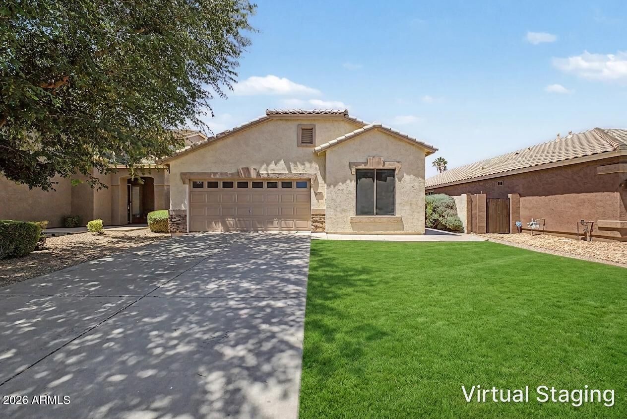 Property Photo:  910 S Nielson Street  AZ 85296 