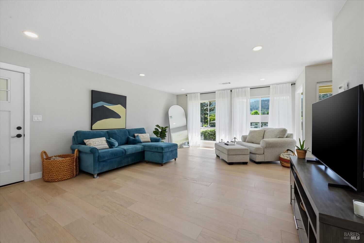 Property Photo:  23 Valley Green Street  CA 95409 