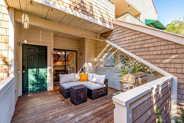 Property Photo:  901 Russell Avenue 143  CA 95403 