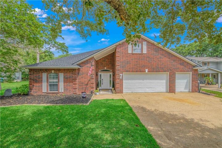 Property Photo:  7 Hickory Ridge Lane  TX 77871 