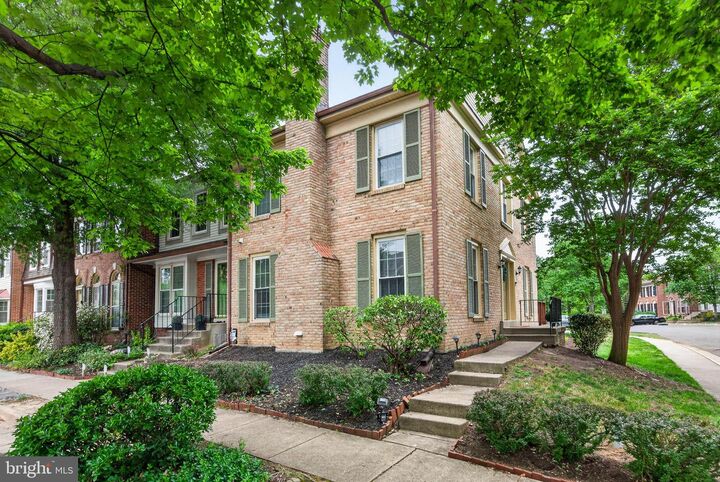 Property Photo:  6124 Wellington Commons Drive  VA 22310 