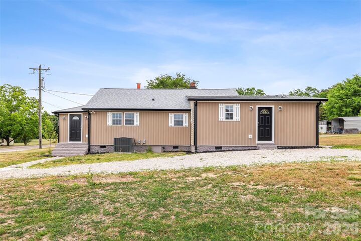 Property Photo:  2480 Artz Road  NC 28146 