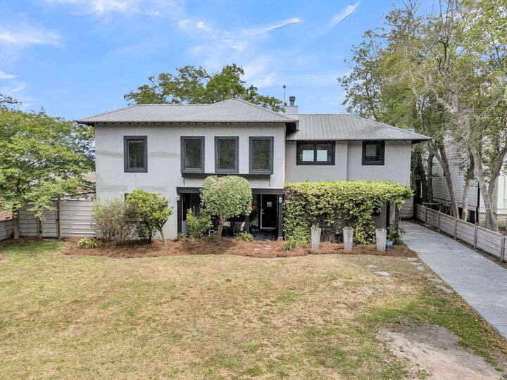 Property Photo:  706 Arcadian Way  SC 29407 