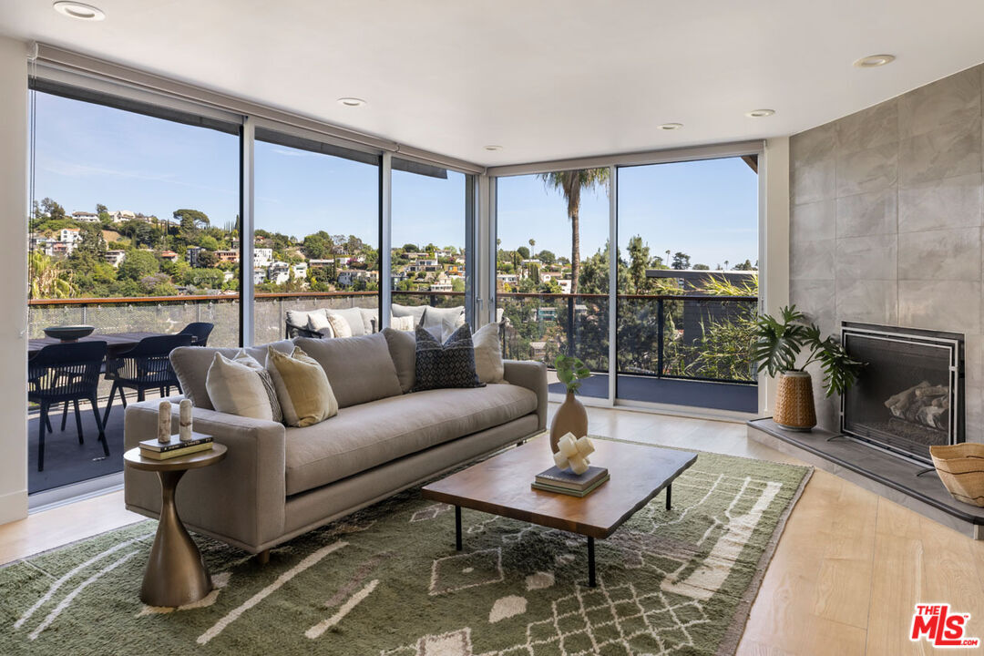 Property Photo: 1684 Rotary Dr CA 90026