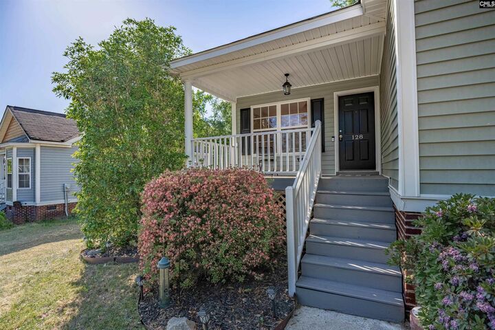 Property Photo:  128 St Andrews Place  SC 29210 
