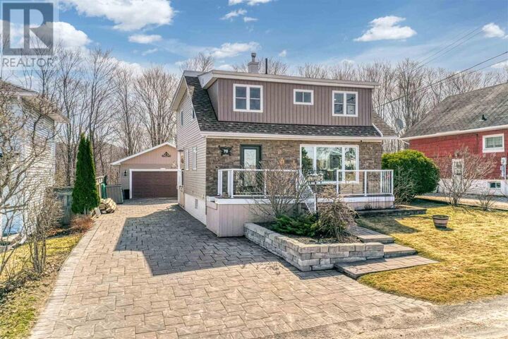 Property Photo: 78 Central Ave ON P5A 2G1