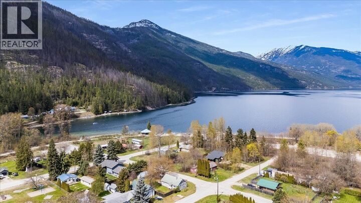 Property Photo: 501 Arthur Street BC V0G 2C0