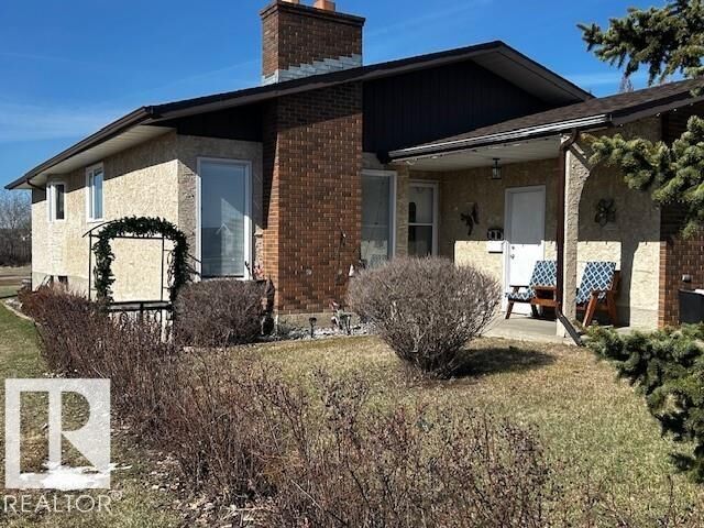 Property Photo: 4403 55 Avenue AB T0B 2R0