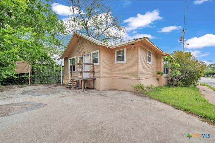 Property Photo:  1401 Bridge Street  TX 76528 