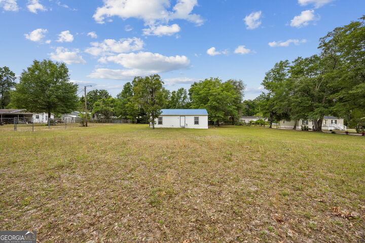Property Photo:  105 Mizell Gibson Street  GA 31537 
