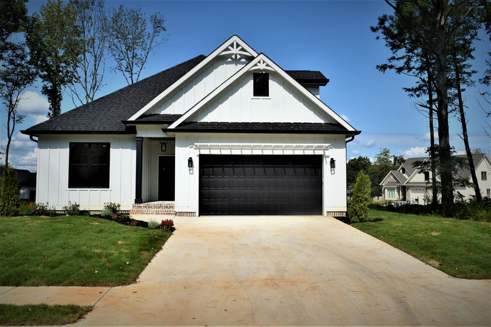 Property Photo:  5032 Lakeside Lane NE  TN 37312 