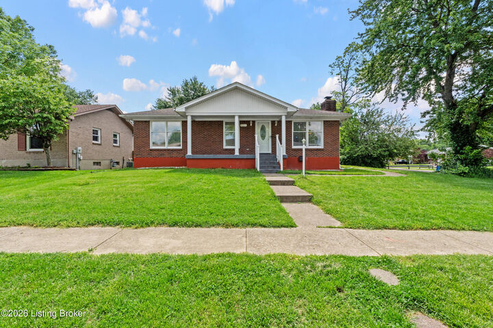 Property Photo: 4524 Sandhill Rd KY 40219