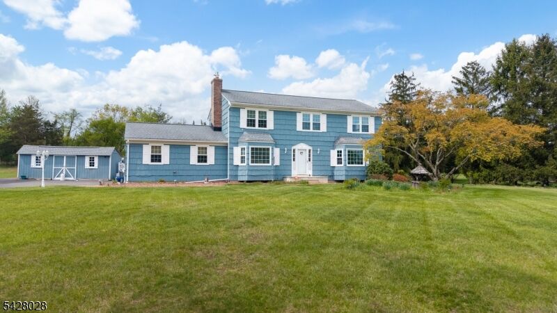 Property Photo:  18 Weavers Ln  NJ 08889 