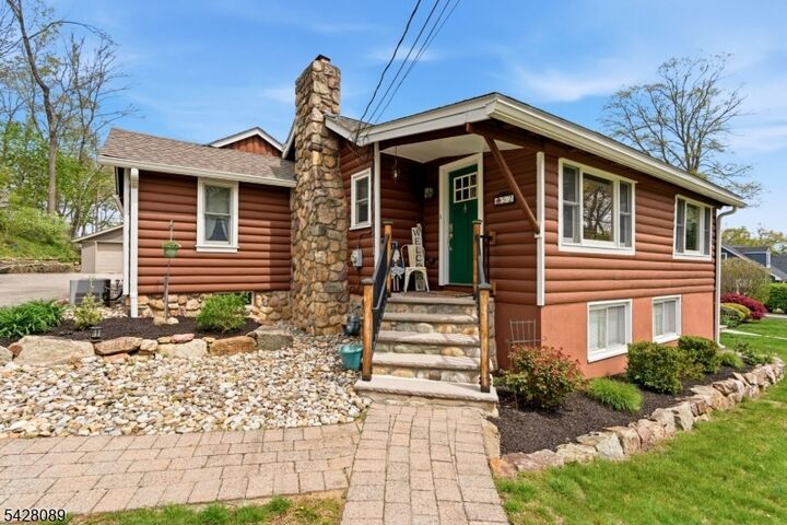 Property Photo:  52 Cascade Way  NJ 07405 