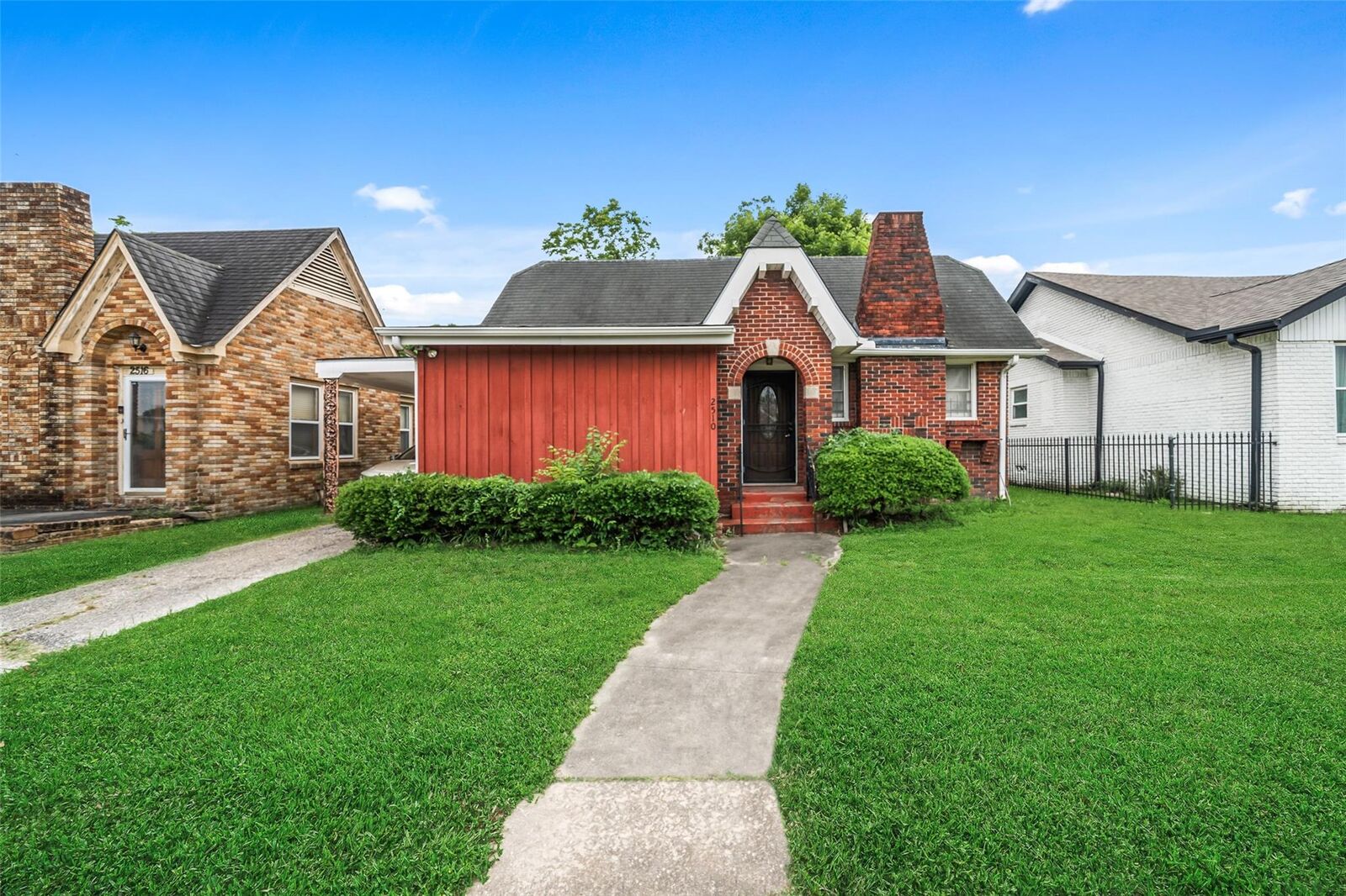 Property Photo:  2510 Rosewood Street  TX 77004 