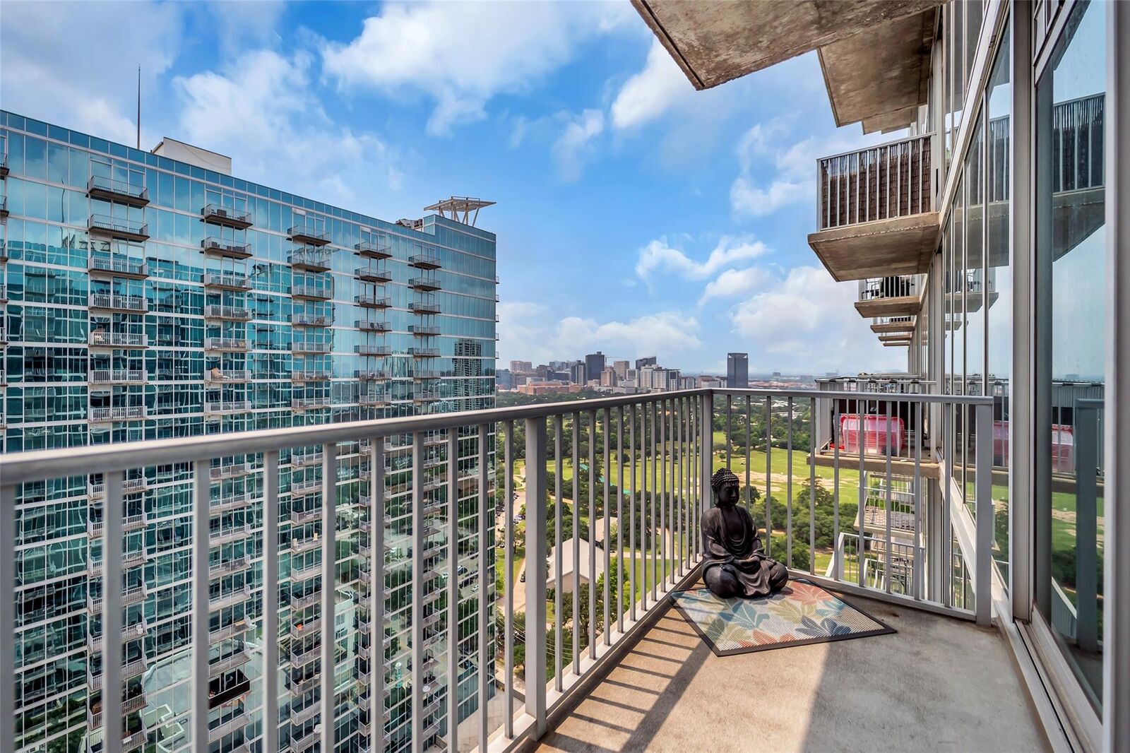 Property Photo:  5925 Almeda Road 12406  TX 77004 
