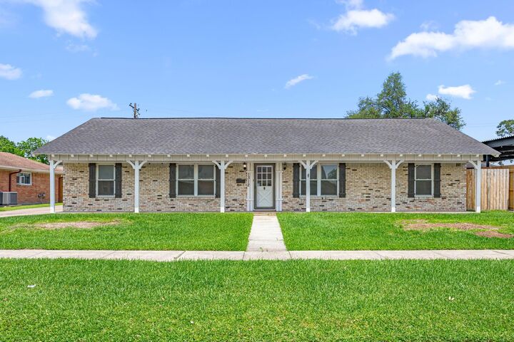 Property Photo: 1312 Hancock Avenue TX 77502