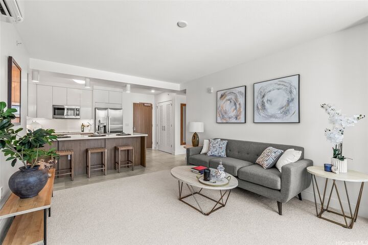 Property Photo:  629 Keeaumoku Street 1510  HI 96814 