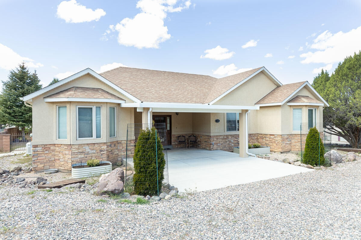 Property Photo: 434 S 1050 W UT 84761