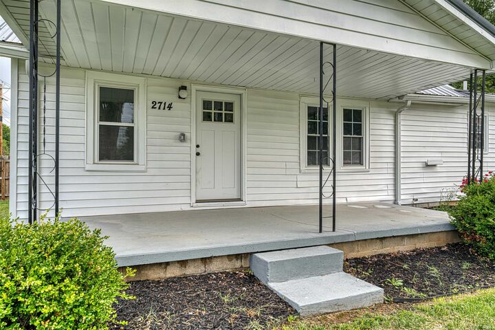 Property Photo:  2714 Vann Avenue  IN 47714 