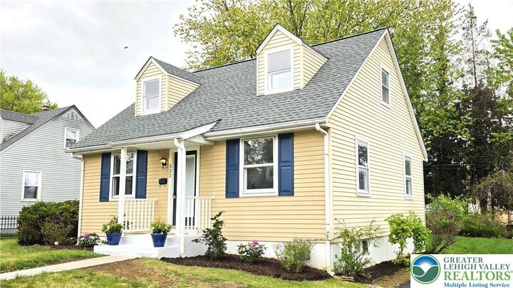 Property Photo:  332 Cedar Road  PA 18055 