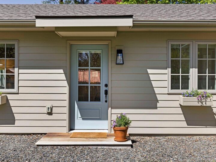 Property Photo:  555 Mountain View Avenue  NY 12443 