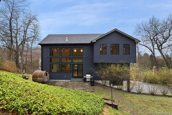 Property Photo:  18 Hillside Avenue  NY 10536 