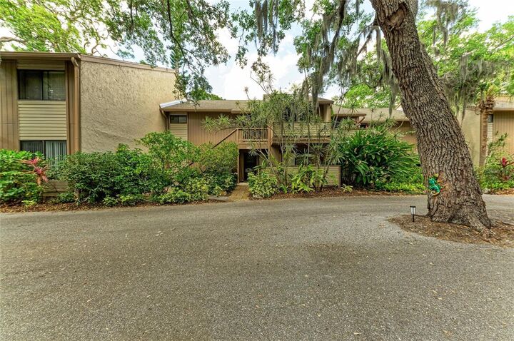 Property Photo:  1709 Clower Creek Drive 205  FL 34231 