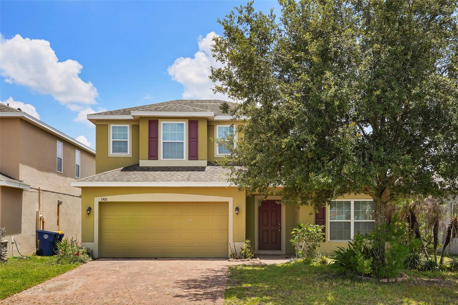 Property Photo:  1300 Cavender Creek Rd  FL 34715 