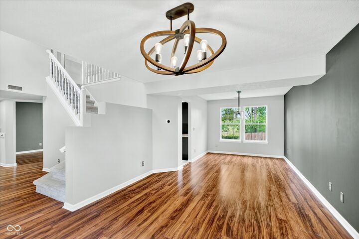 Property Photo:  1450 Preston Court  IN 46143 