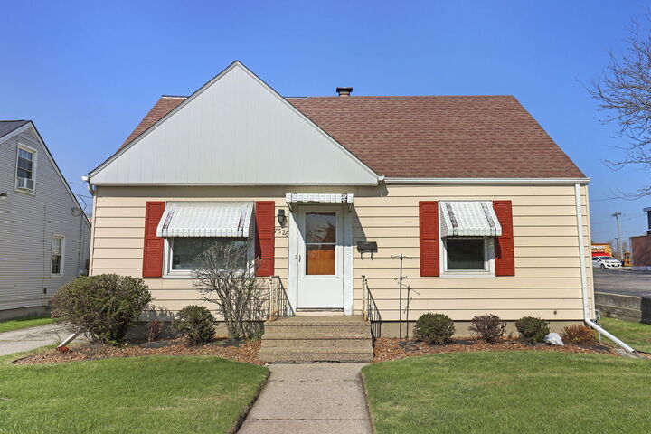 Property Photo:  7526 38th Ave  WI 53142 