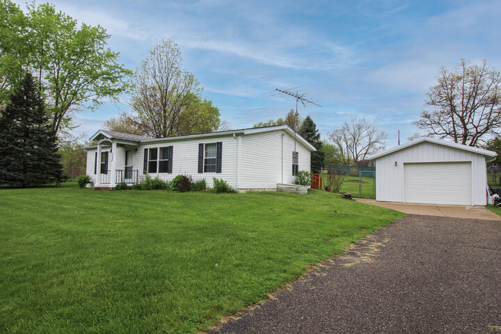 Property Photo:  11082 Elizabeth Drive  MI 49093 