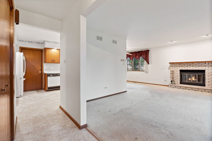 Property Photo: 7520 W Willowood Court IL 60462